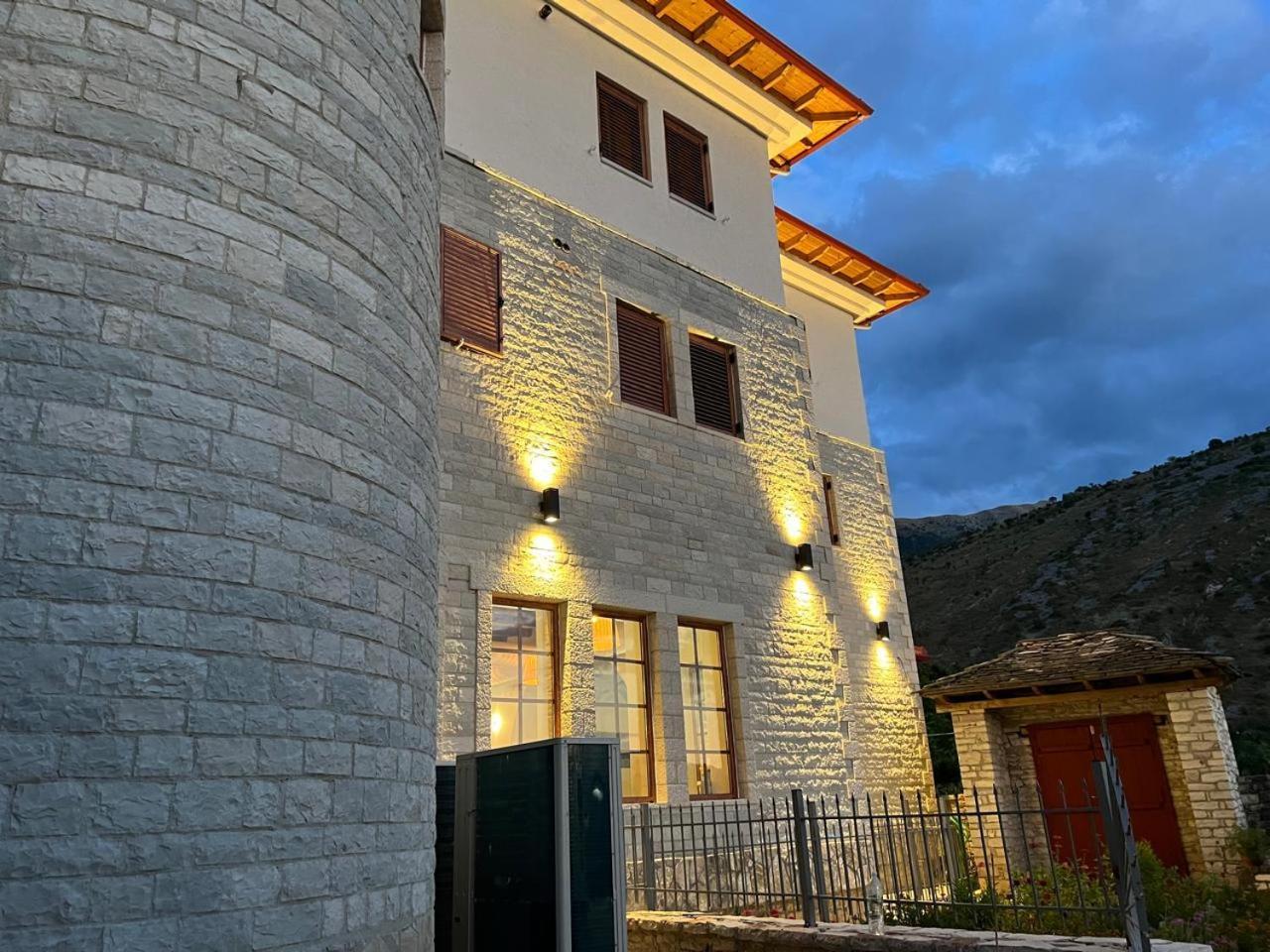 Bujtina Sophie Hotel Libohove Exterior foto